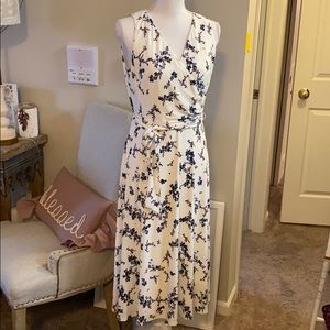 Floral sleeveless dress